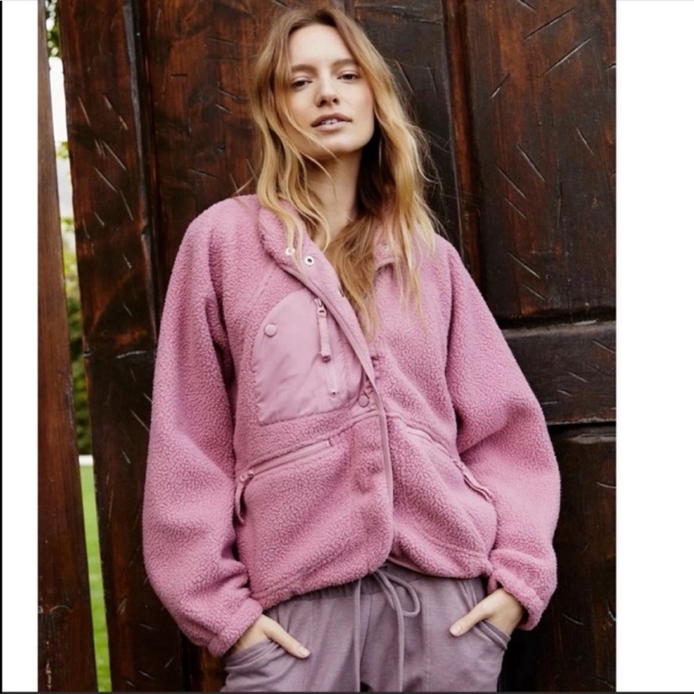 NWT Free People sz M Hit the Slopes Fleece Sherpa Snap Jacket Dusty Pink